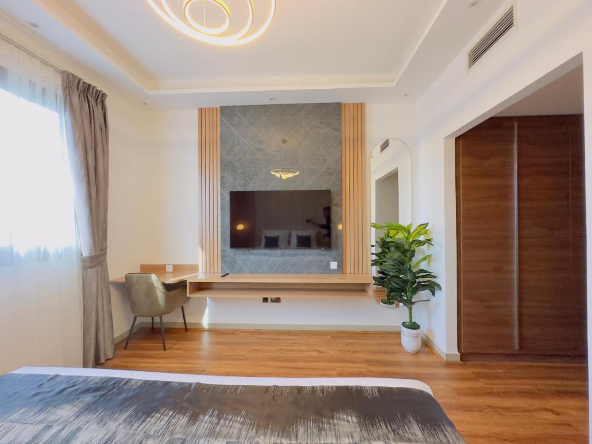 Goodwood Suites Homes Vacation Дубай Экстерьер фото