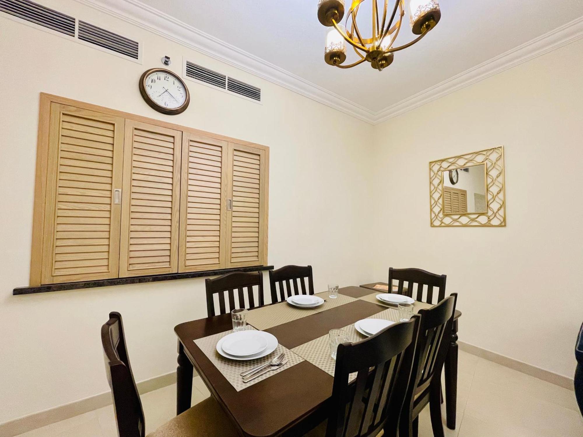 Goodwood Suites Homes Vacation Дубай Экстерьер фото